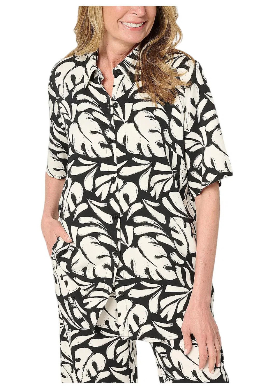 Brandis Women`s Dress Out Loud Printed Short Slv Camp Shirt Leaf - Regular